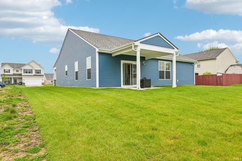 Tiny photo for 822 Lando Creek Lane, Kokomo, IN 46902 (MLS # 202616246)