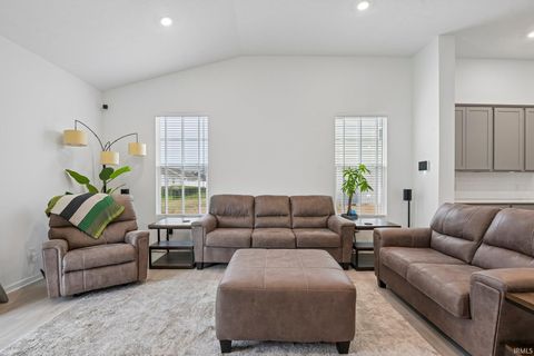 Tiny photo for 822 Lando Creek Lane, Kokomo, IN 46902 (MLS # 202616246)