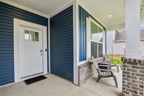 Tiny photo for 822 Lando Creek Lane, Kokomo, IN 46902 (MLS # 202616246)