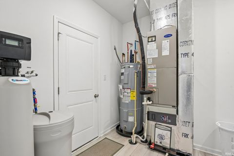 Tiny photo for 822 Lando Creek Lane, Kokomo, IN 46902 (MLS # 202616246)