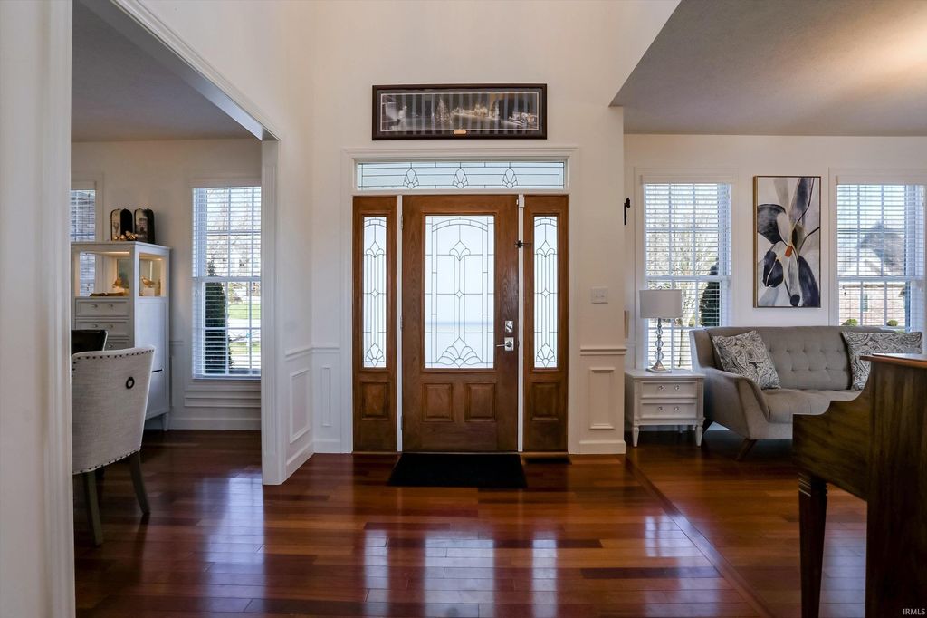 Photo of 824 E Keenland Court, Bloomington, IN 47401 (MLS # 202610008)