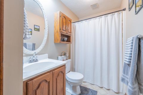 Tiny photo for 7151 W Cavewood Court, Bloomington, IN 47403 (MLS # 202616165)