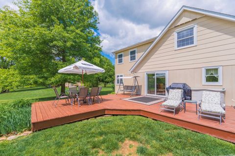 Tiny photo for 7151 W Cavewood Court, Bloomington, IN 47403 (MLS # 202616165)