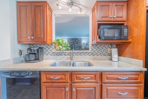 Tiny photo for 7151 W Cavewood Court, Bloomington, IN 47403 (MLS # 202616165)