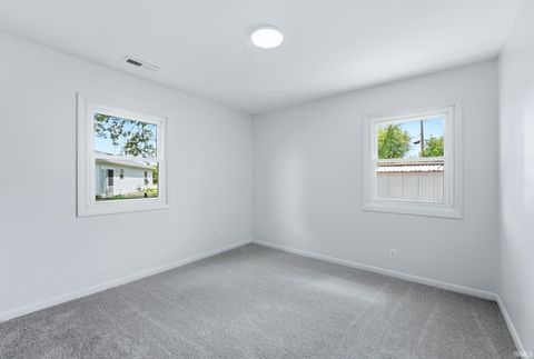 Tiny photo for 922 E Monroe Street, Decatur, IN 46733 (MLS # 202618592)
