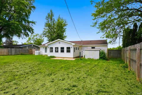 Tiny photo for 922 E Monroe Street, Decatur, IN 46733 (MLS # 202618592)