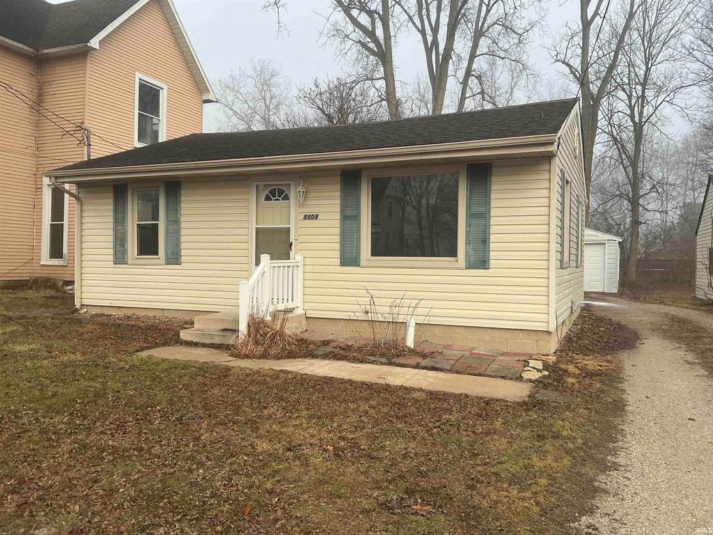 Photo of 8808 W Cornbread Road, Yorktown, IN 47396 (MLS # 202604918)