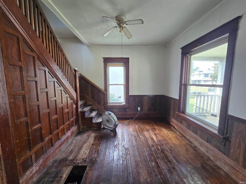 Tiny photo for 822 E Bowman Street, South Bend, IN 46613 (MLS # 202642347)