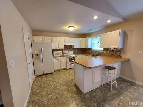 Tiny photo for 793 Overbrook Drive, Jasper, IN 47546 (MLS # 202635246)