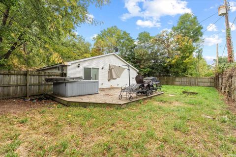 Tiny photo for 52303 Hollyhock Road, South Bend, IN 46637 (MLS # 202541752)