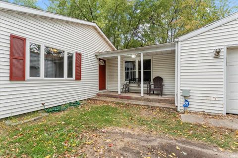 Tiny photo for 52303 Hollyhock Road, South Bend, IN 46637 (MLS # 202541752)
