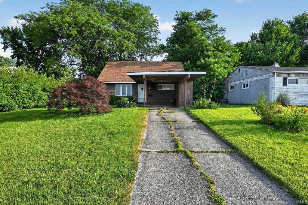 Photo of 1147 Alpine Drive, South Bend, IN 46614 (MLS # 202630277)