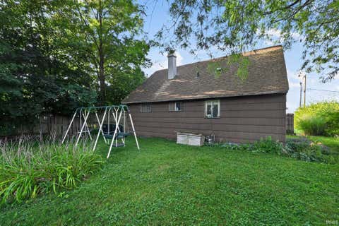 Tiny photo for 1147 Alpine Drive, South Bend, IN 46614 (MLS # 202630277)