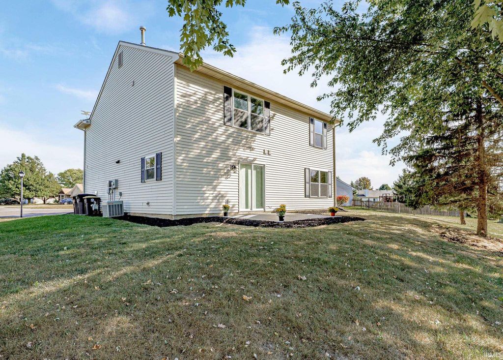 Photo of 10832 Deep Creek Court, Fort Wayne, IN 46804 (MLS # 202541387)