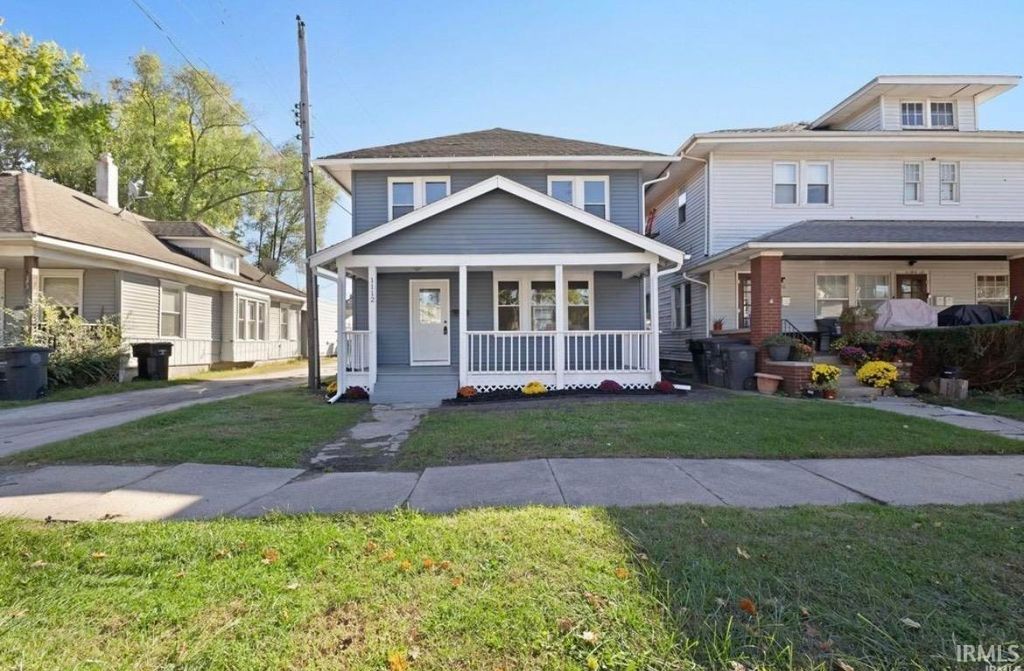 Photo of 1112 E Fox Street, South Bend, IN 46613 (MLS # 202605572)