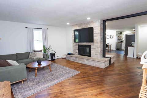 Tiny photo for 704 Jeff Drive, Kokomo, IN 46901 (MLS # 202634597)