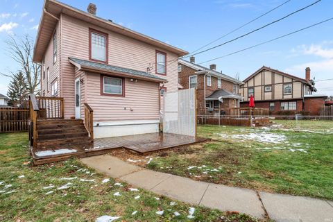 Tiny photo for 917 W SYCAMORE Street, Kokomo, IN 46901 (MLS # 202548686)