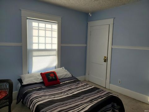 Tiny photo for 917 W SYCAMORE Street, Kokomo, IN 46901 (MLS # 202548686)