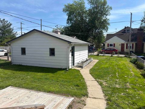 Tiny photo for 917 W SYCAMORE Street, Kokomo, IN 46901 (MLS # 202548686)