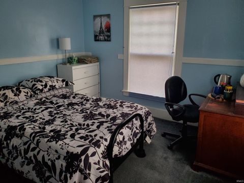 Tiny photo for 917 W SYCAMORE Street, Kokomo, IN 46901 (MLS # 202548686)