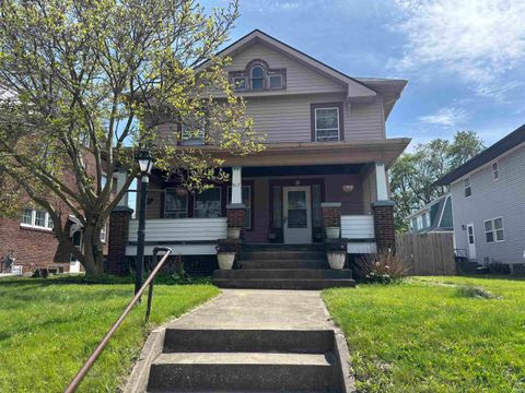 Photo of 917 W SYCAMORE Street, Kokomo, IN 46901 (MLS # 202548686)