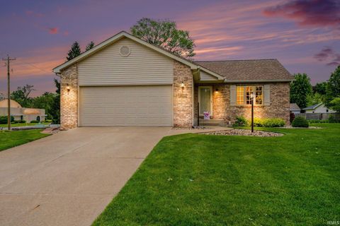 Photo of 17981 Bay Winds Drive, South Bend, IN 46635 (MLS # 202620007)