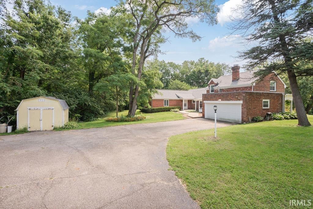 Photo of 3012 SHILDMYER Road, Marion, IN 46952 (MLS # 202631683)