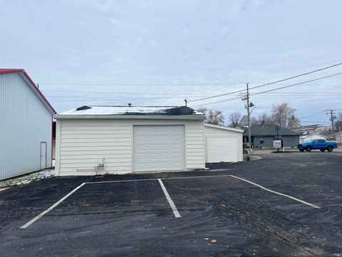 Tiny photo for 913 E MARKLAND Avenue, Kokomo, IN 46902 (MLS # 202545605)