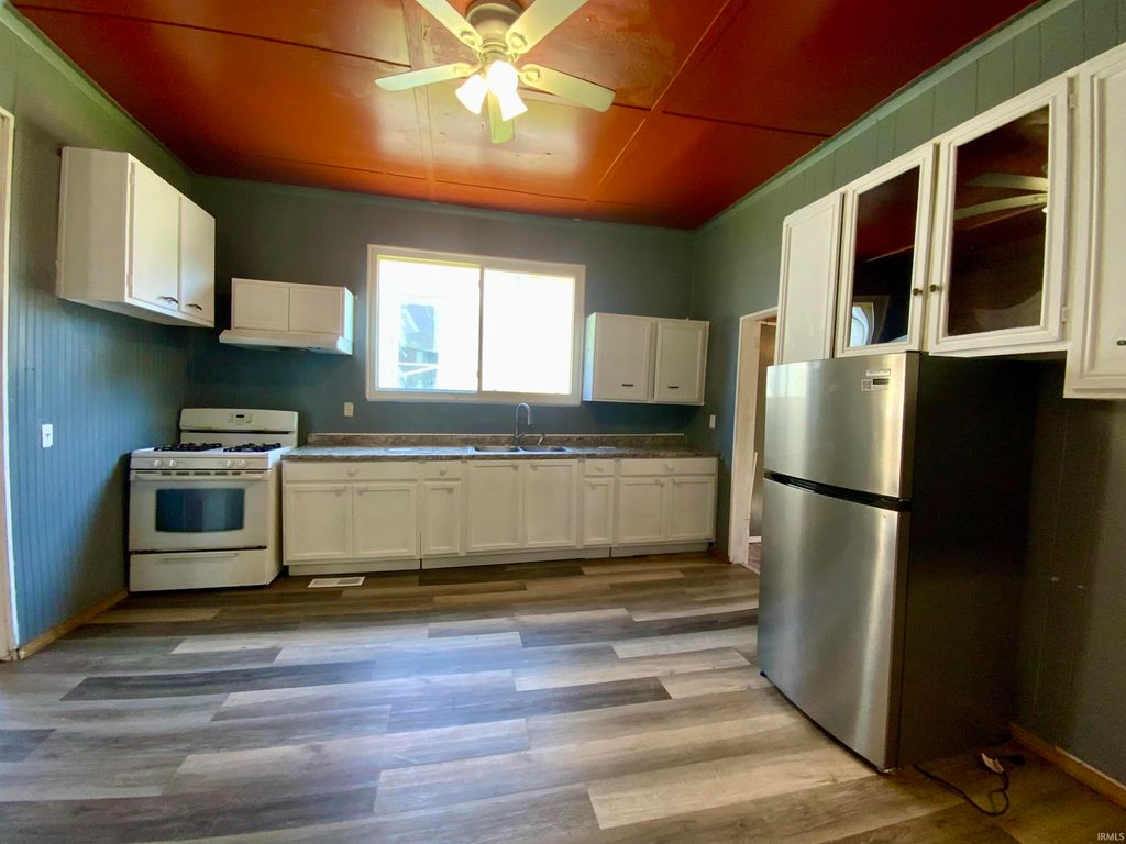 Photo of 408 Burlington Avenue, Logansport, IN 46947 (MLS # 202618875)