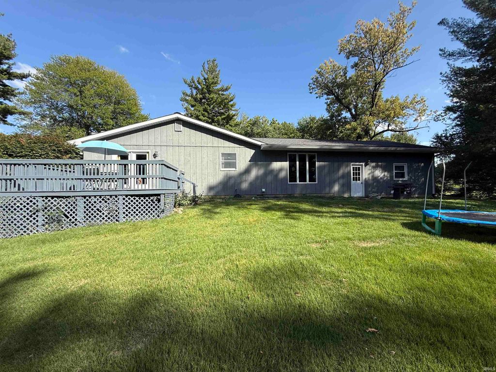 Photo of 407 Eastside Park Road, Washington, IN 47501 (MLS # 202539581)