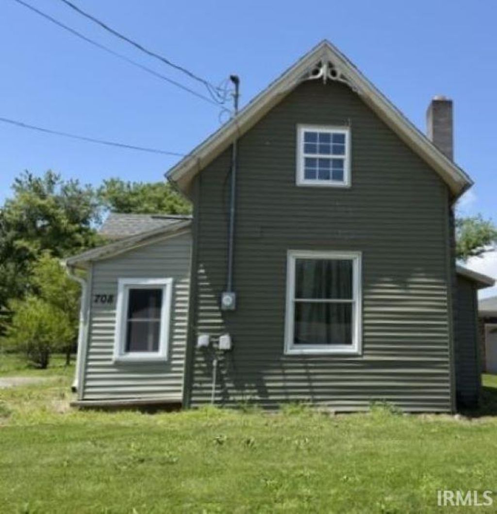 Photo of 708 N main Street, Linden, IN 47955 (MLS # 202617709)