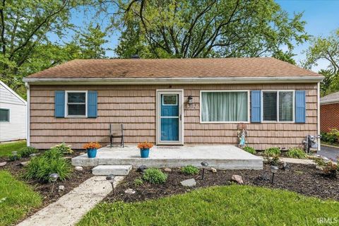 Tiny photo for 1212 Logan Avenue, Lafayette, IN 47905 (MLS # 202616924)