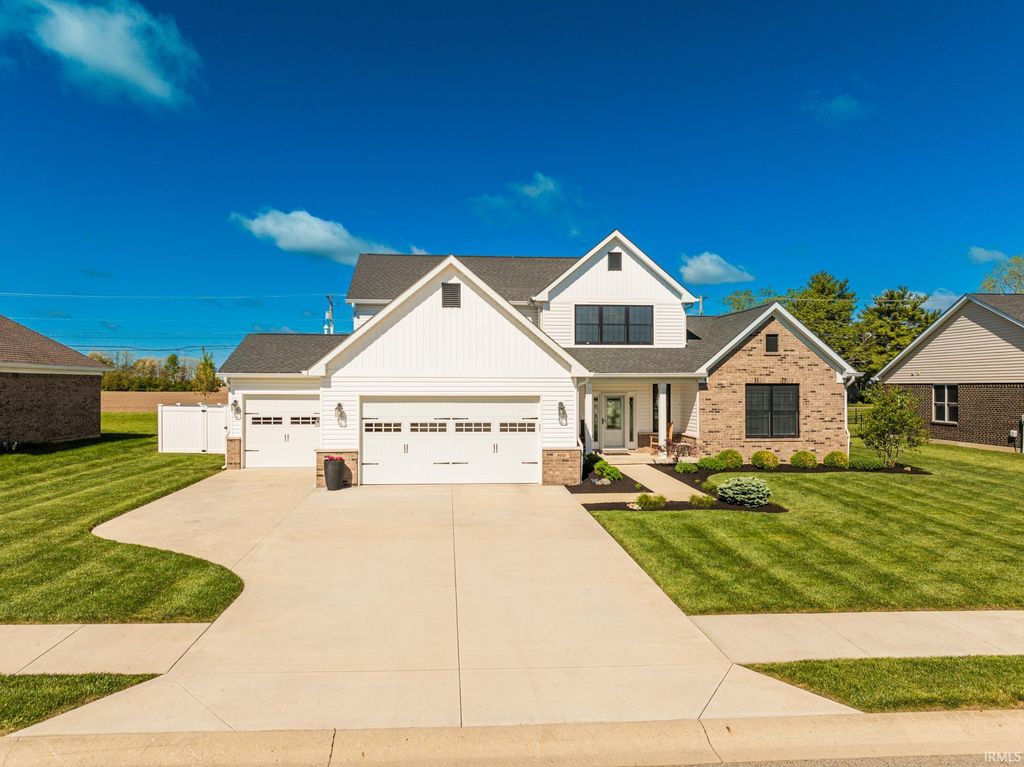 Photo of 805 N Wild Pine Drive, Yorktown, IN 47396 (MLS # 202616064)