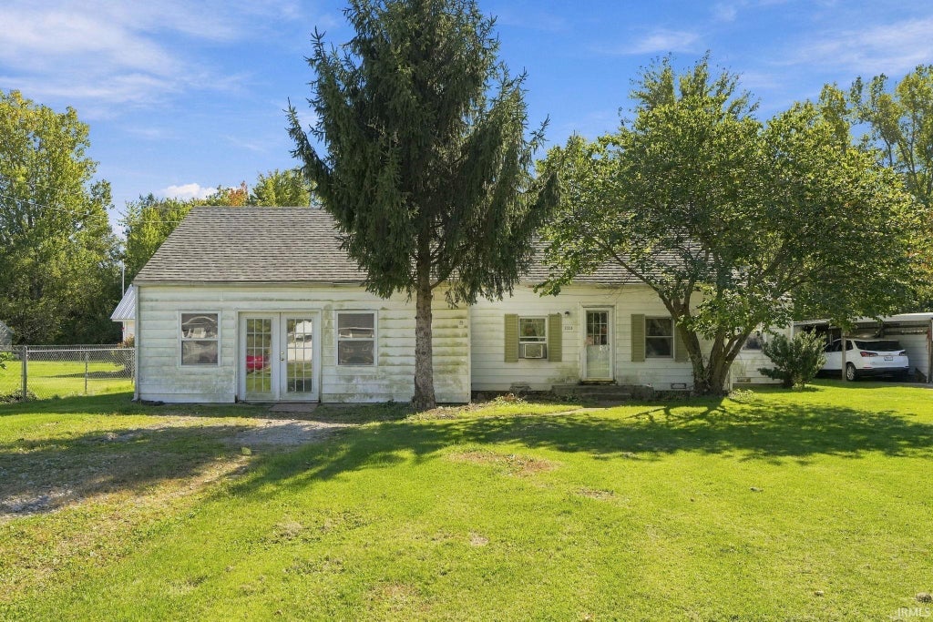 Photo of 2223 Meyers Drive, Huntertown, IN 46748 (MLS # 202641785)