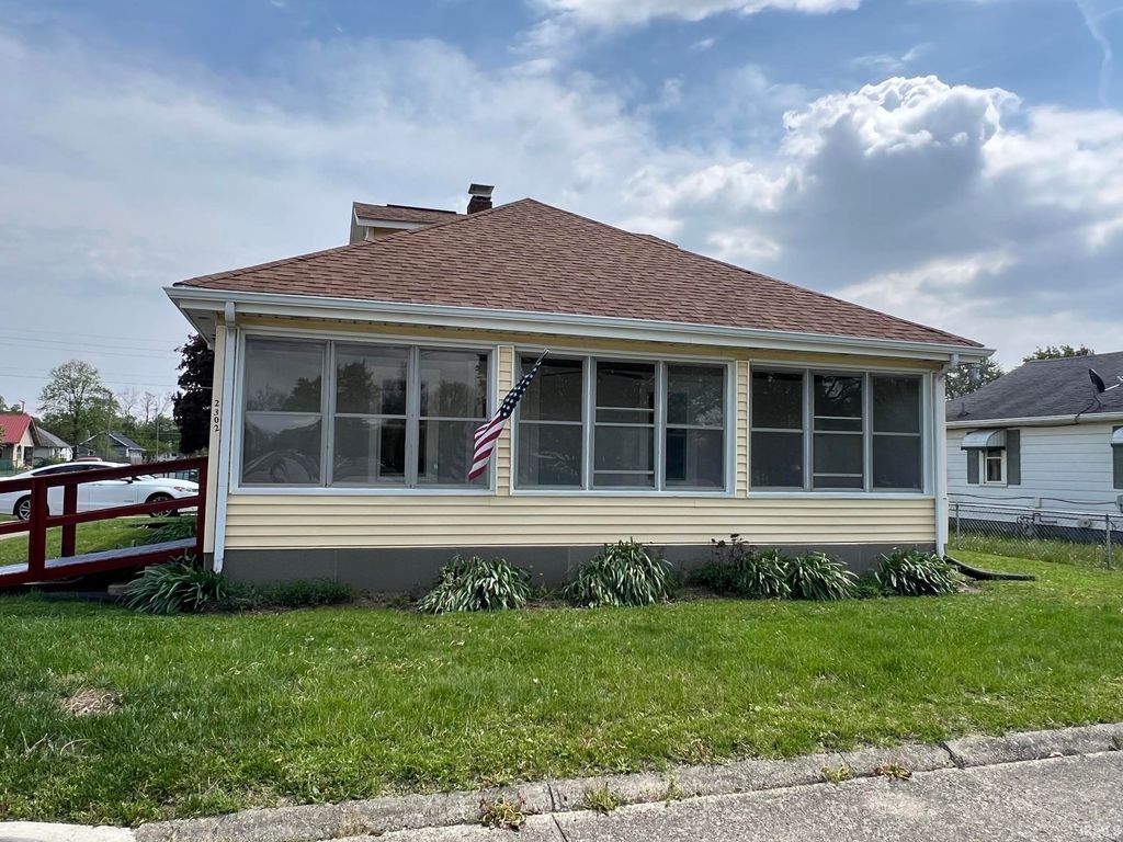 Photo of 2302 Roosevelt Avenue, New Castle, IN 47362 (MLS # 202614848)