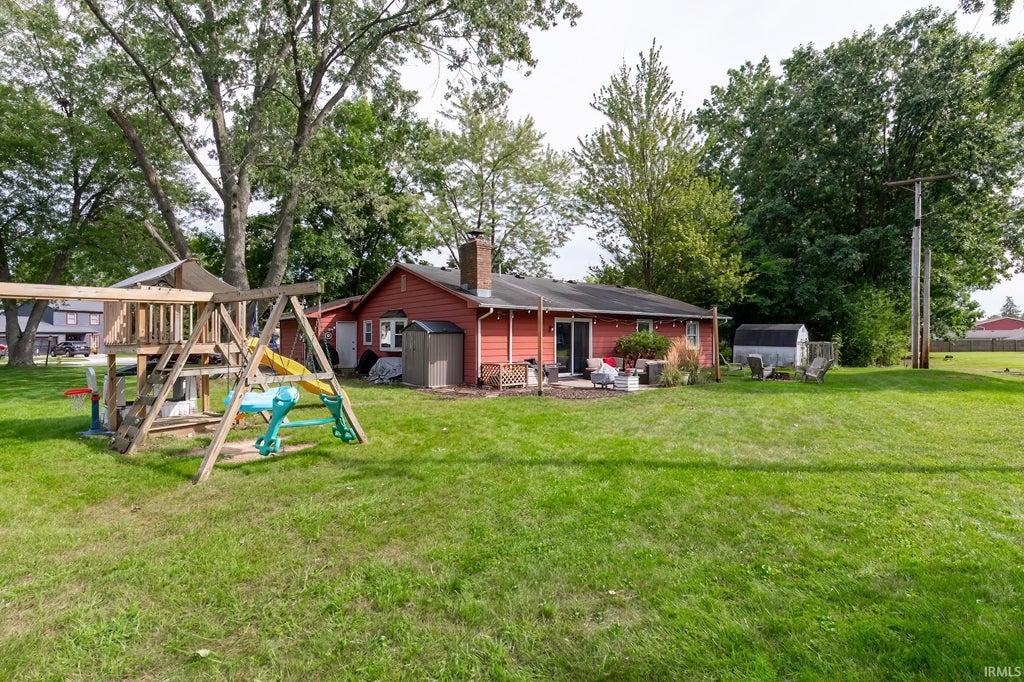 Photo of 4029 Willshire Court, Fort Wayne, IN 46815 (MLS # 202635699)