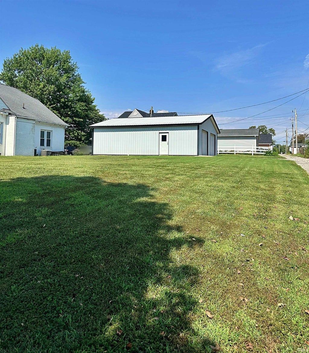 Photo of E Walnut Street, Washington, IN 47501 (MLS # 202639512)