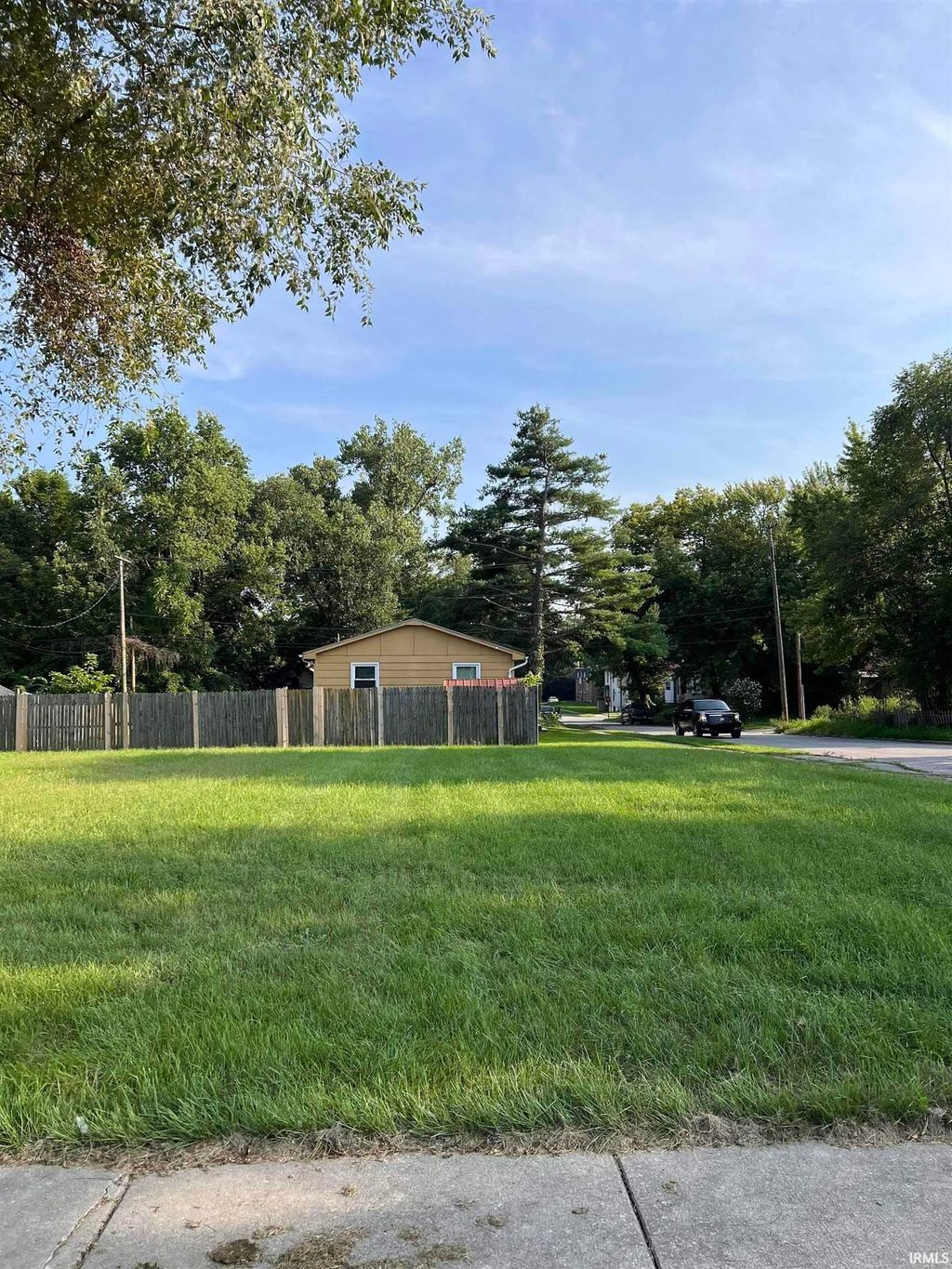 Photo of 401 Middlebury Street #40, Elkhart, IN 46516 (MLS # 202548505)