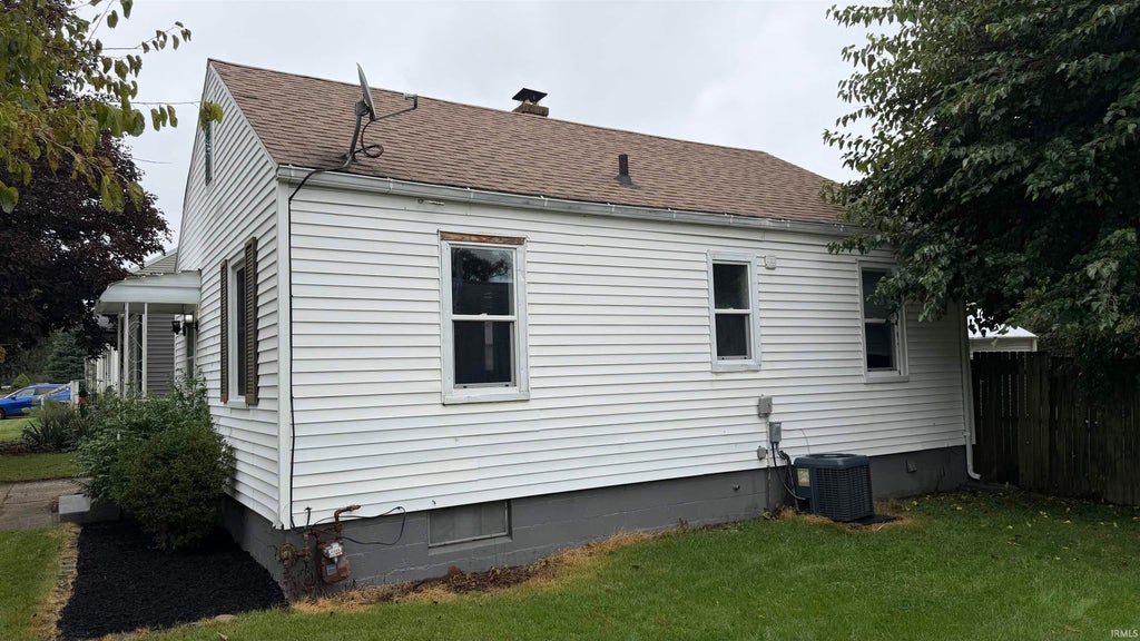 Photo of 19746 Detroit Avenue, South Bend, IN 46614 (MLS # 202638619)