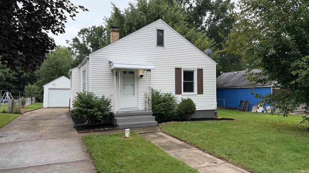 Photo of 19746 Detroit Avenue, South Bend, IN 46614 (MLS # 202638619)