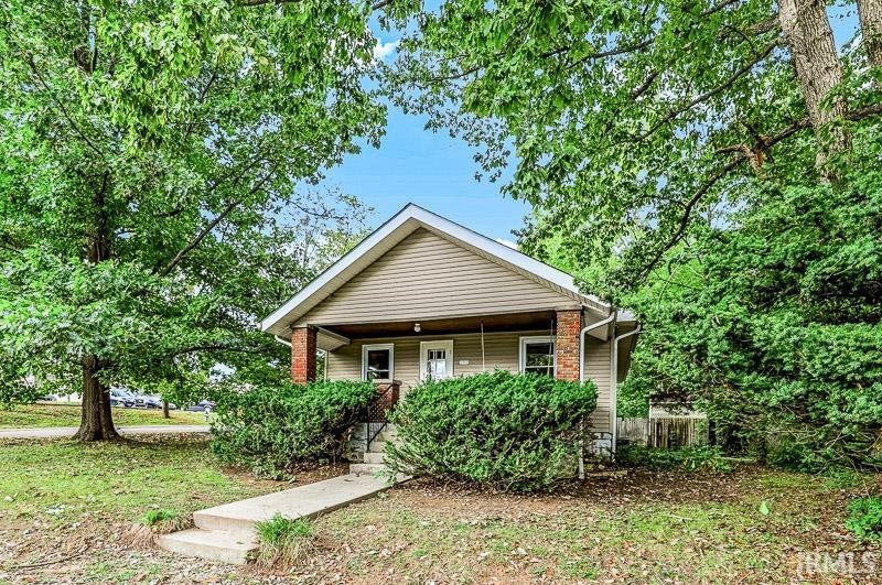 Photo of 2312 S Ford Avenue, Bloomington, IN 47403 (MLS # 202640063)