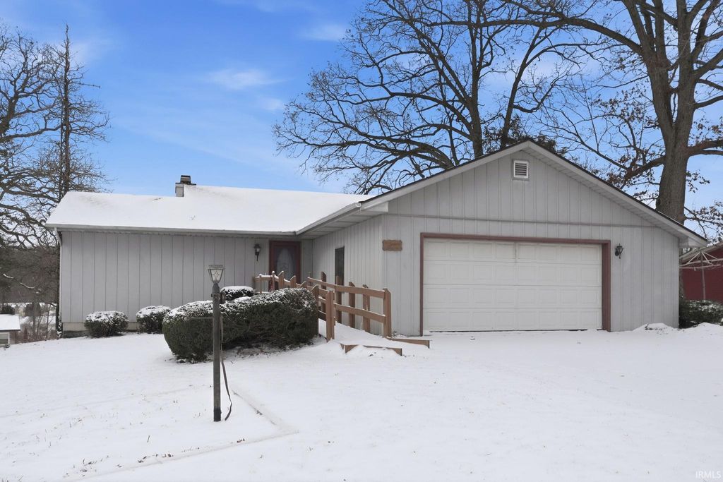 Photo of 7560 E 620 S, Wolcottville, IN 46795 (MLS # 202602709)