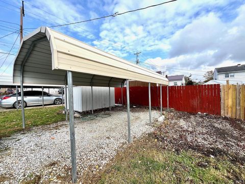 Tiny photo for 1414 R Street, Bedford, IN 47421 (MLS # 202545488)