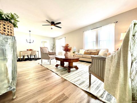 Tiny photo for 1414 R Street, Bedford, IN 47421 (MLS # 202545488)