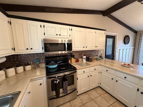 Tiny photo for 2274 W Maple Drive, Peru, IN 46970 (MLS # 202614195)