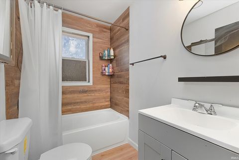 Tiny photo for 356 E Main Street, Rossville, IN 46065 (MLS # 202549672)