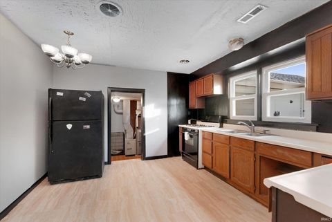 Tiny photo for 356 E Main Street, Rossville, IN 46065 (MLS # 202549672)