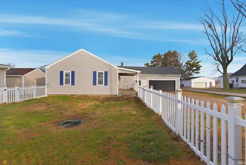 Tiny photo for 356 E Main Street, Rossville, IN 46065 (MLS # 202549672)