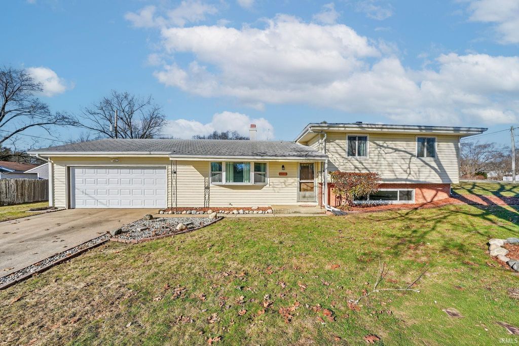 Photo of 19075 Dresden Drive, South Bend, IN 46635 (MLS # 202605333)