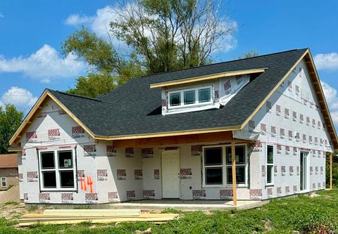 Tiny photo for 114 N Plank Street, Rossville, IN 46065 (MLS # 202532560)